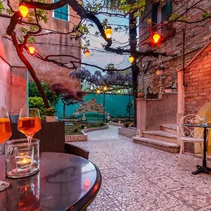  Otel Casa Boccassini